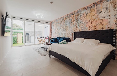 Bushiri Apartment | Relax in your own private pool and private garden near Eagle Beach-8