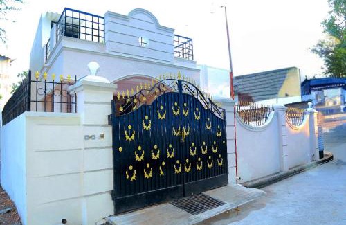 Netaji Nagar No 2 Villa | Relax inn villa 3BHK