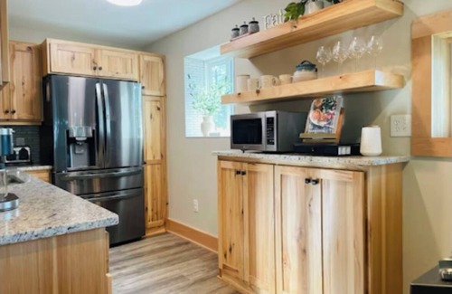 Pillager House | Relax Lakeside at Lower Sylvan Oasis, 2 Bed & 3 Bath