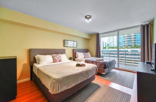 Brickell Apartment | Relax & Live The Miami Exp in Our Comfy Condo