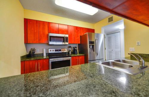 Brickell Apartment | Relax & Live The Miami Exp in Our Comfy Condo