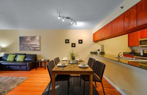 Brickell Apartment | Relax & Live The Miami Exp in Our Comfy Condo