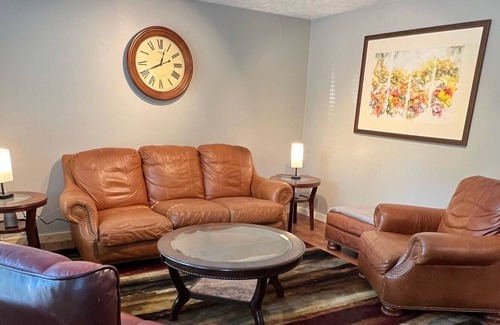 Grayling House | Relax, nature at your door, Best sleep ever in Huron National Forest! Be happy!