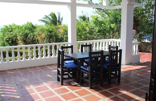 Tubara Cottage | Relax Near The Beach! 5 Bedroom Cottage with A/C & top amenities in Playa Medoza