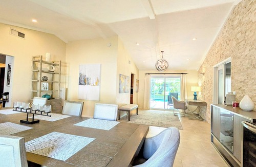 North Naples House | Relax on 1 acre in Heart of Naples, screened Pool, Hot Tub, Privacy, Fireplace