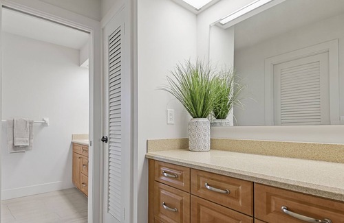 Lake Clarke Shores House | Relax on a Main Lake in a King Suite