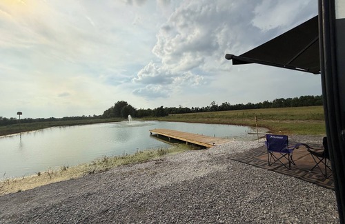 Gardner House | Relax or fish on this private pond and watch the most beautiful sunsets from RV
