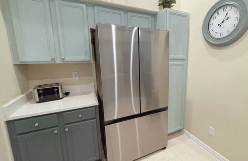 Orange Tree House | Relax & Play 4-Bed Villa with Pool and Game Room – Minutes to Disney