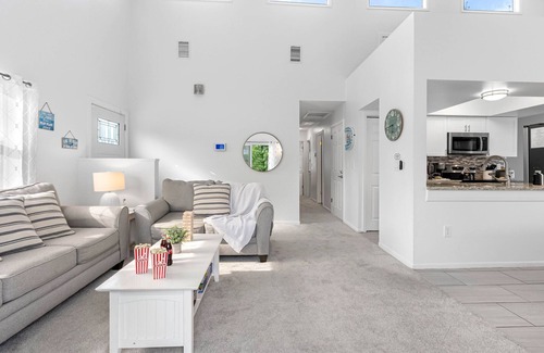 Palm Harbor House | Relax & Play! Pool, Spa + Game Room by Crystal Beach
