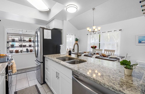 Palm Harbor House | Relax & Play! Pool, Spa + Game Room by Crystal Beach