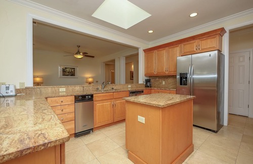 Palmetto Dunes House | Relax & Recharge: 5 BR Beach Retreat for the Whole Crew, 7 min walk to beach