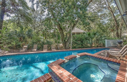 Palmetto Dunes House | Relax & Recharge: 5 BR Beach Retreat for the Whole Crew, 7 min walk to beach