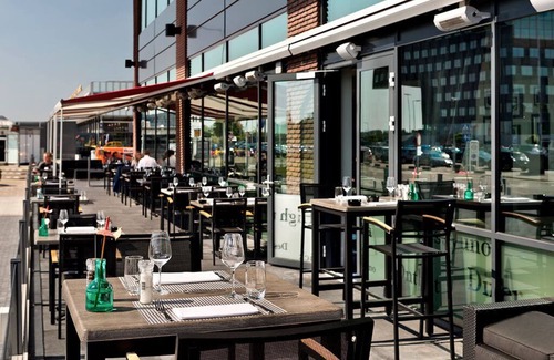 Zestienhoven Hotel | Relax & Recharge Near the Airport with Onsite Dining and Parking!