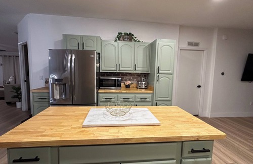 Webster House | Relax & Recharge - Private Country Retreat