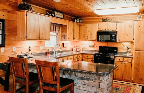 Mineral Bluff Cabin | Relax, Refresh, Renew at our beautiful Cabin nestled in the North Georgia Mtns