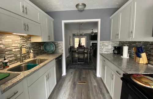 Westover House | Relax Townhouse