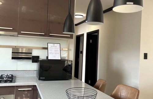 Greater Johannesburg Metropolitan Area Apartment | Relax & Unwind in a Stylish 3-Bedroom Midrand Getaway