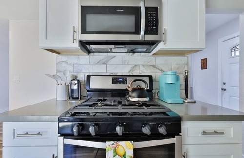 Rancho Cordova House | Relax & Unwind in Rancho - Huge Yard - Near Folsom