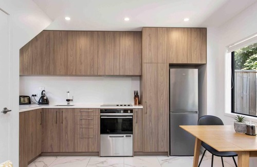 Christchurch City Centre Apartment | Relax Unwind Super Fast Internet