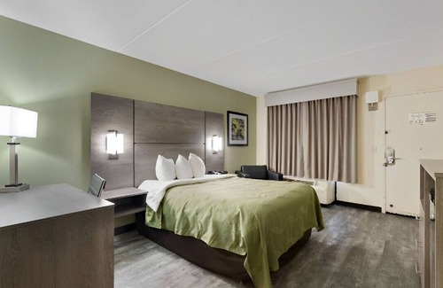 Irondale House | Relax & Unwind w/ us in Our Luxury King Room