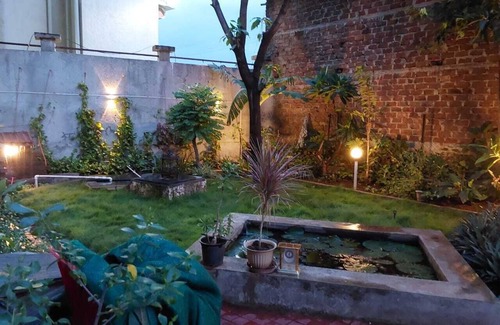 Neral House | Relax with the entire family. We welcomes parties, families, and couples.