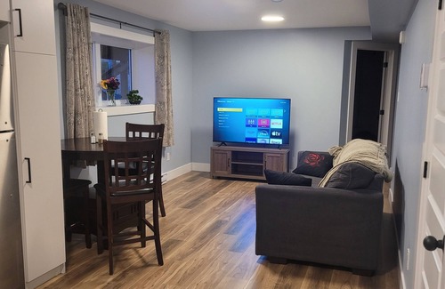 Terra Nova Apartment | Relax with the whole family at this peaceful place to stay. Close to yyt.