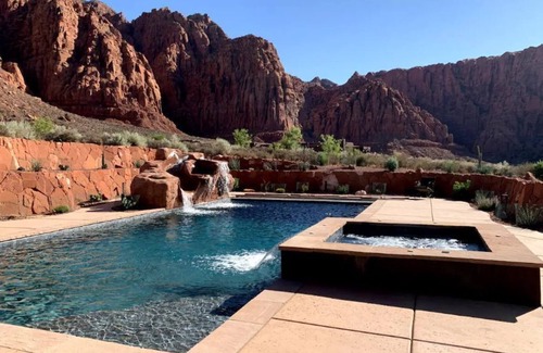 Ivins House | RELAX with your own private scenery of SNOW CANYON