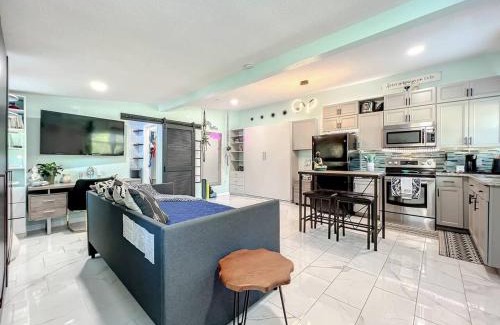 Dover Shores West House | Relax & Work 1br By Park Wi-fi Kitchen