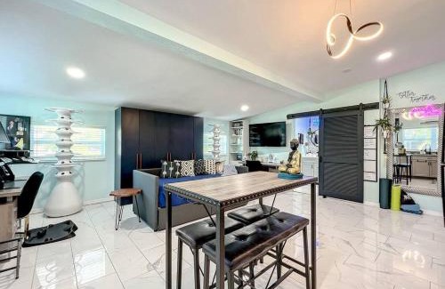 Dover Shores West House | Relax & Work 1br By Park Wi-fi Kitchen