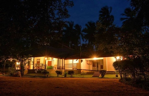 Kurunegala Bed & Breakfast | Relax your stay and realize your vision of comfort with crisp linen theme.