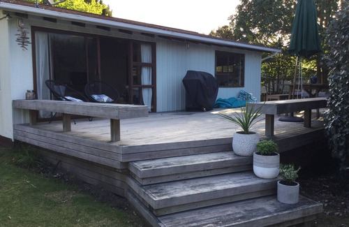 Cooks Beach House | Relaxation and Serenity - Free Wi-Fi