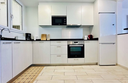 Almadraba-Canyelles Apartment | RELAXATION, SUNSET, SEA VIEW, SEA WITH CRYSTALLINE WATER, A DREAM FOR YOUR HOLIDAYS!