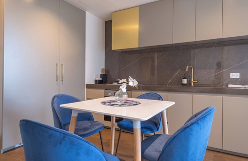 Chinatown Apartment | Relaxed 1BR1BA city view apt WIFI in CBD