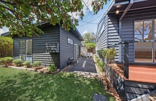 Sorrento Cottage | Relaxed Sorrento Coastal Living