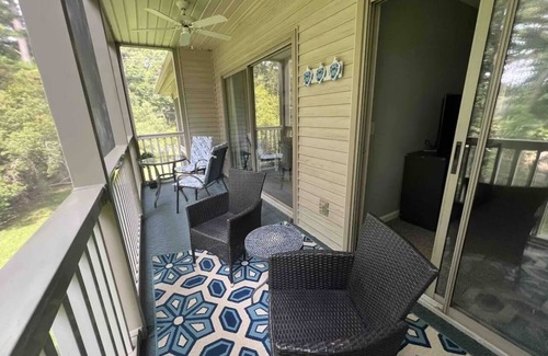 Pawleys Island Condo | Relaxing 2BD True Blue Golf Resort 4 Pools & Spas, Large Balcony, 3 min to Beach
