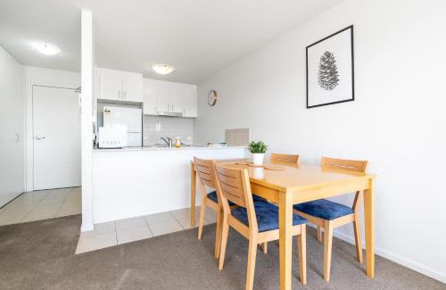 Wright Apartment | Relaxing 2BR Apt in North Point Complex - Hosted by Canstay