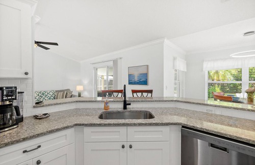 Palm Coast House | Relaxing 3bd Pool Home w/Lanai & Lush Backyard