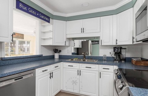 Charlotte Park House | Relaxing 4 bedroom home with heated Pool