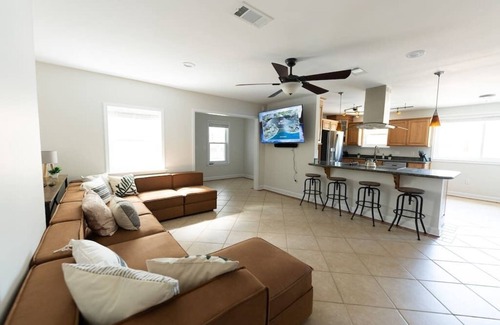 Bay St Louis Villa | Relaxing 5-Bedroom Villa with Outdoor Oasis