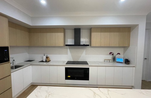 Karalee House | Relaxing Acreage Retreat – Pool, Spa & Media Room