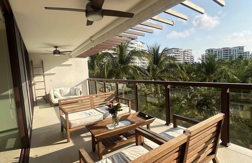 Granjas del Marques Apartment | Relaxing Apartment with Private Terrace in Acapulco Diamante - La Isla Residence