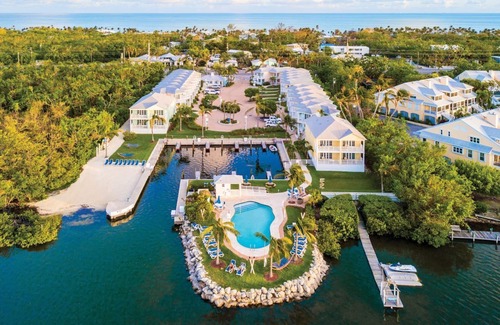 Islamorada Villa | Relaxing Bay Front Villa Ideal For Romantic Couple Beach Getaway | Free Park