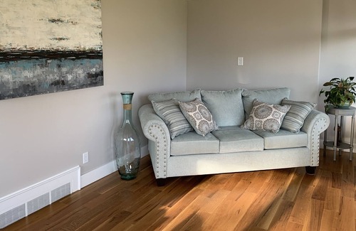 Shoreham House | Relaxing Beach Front with deck and fire pit perfect for the family