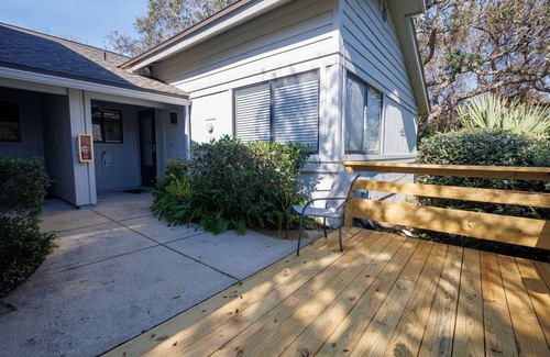 New Smyrna Beach Villa | Relaxing Beach Villa | Walk to Ocean + 3 Pools, Tennis & Trails
