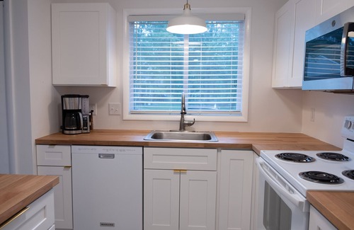 Bethany Beach House | Relaxing Bethany Beach townhome - 1 mile from the beach