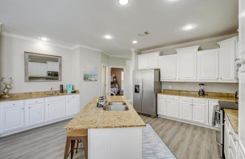 Biloxi Apartment | Relaxing Biloxi Vacation Rental Condo Near Beach!