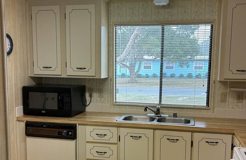 Astor House | Relaxing Canal Front stay on the St John's river