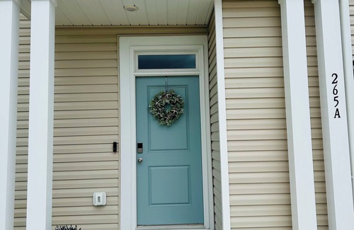 Ocean Isle Beach House | Relaxing Coastal Getaway just minutes from Sunset & Ocean Isle Beaches.
