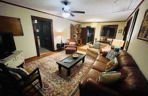 Chewalla House | Relaxing country home with great views and quite, peaceful surroundings