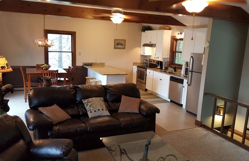 Mill Ridge Cabin | Relaxing Cozy Cabin in the Heart of the Blue Ridge Mountains. Pet friendly